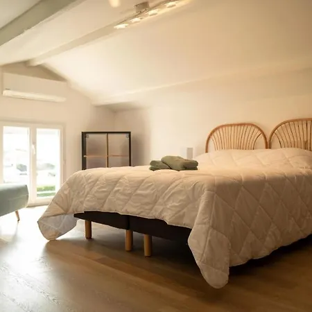 Amonite Avec Climatisation Et Piscine Holiday home